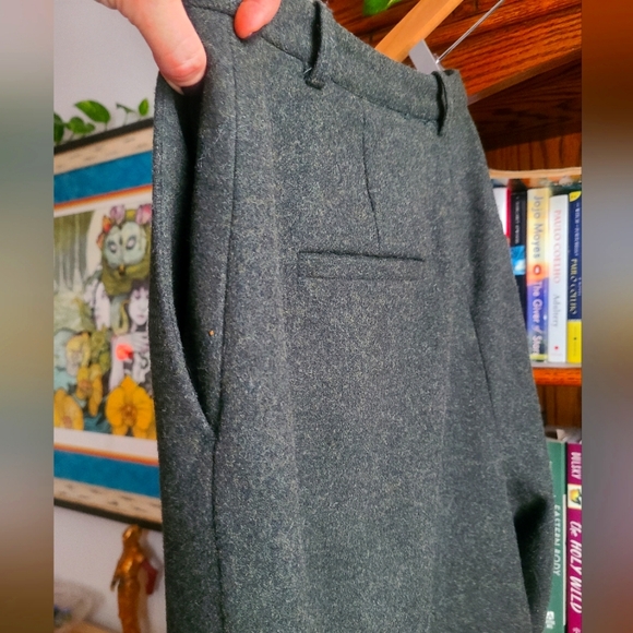 Hi-Rise Pleated Wide Leg Pants - Picture 7 of 7